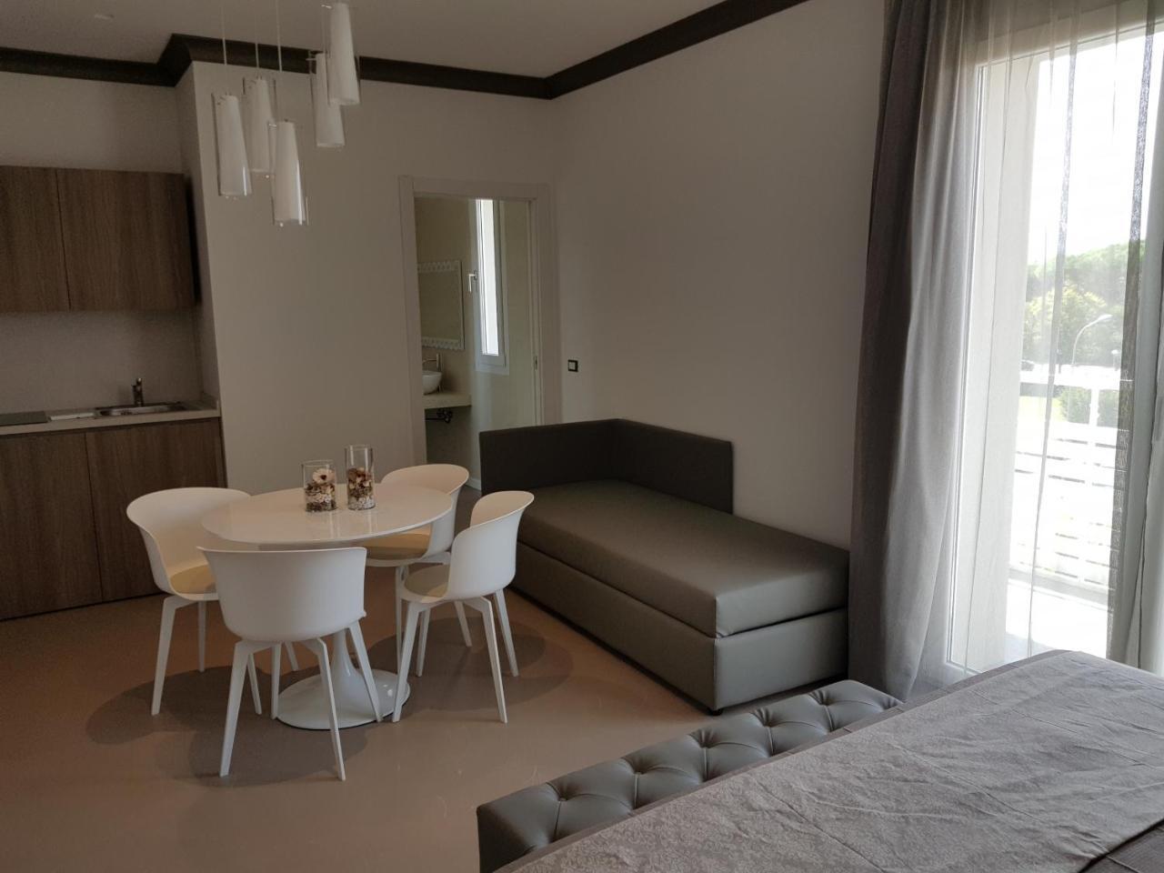 Venus Suites Cervia Eksteriør billede