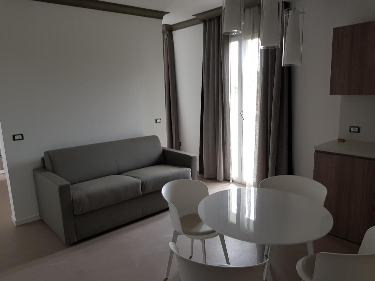 Venus Suites Cervia Eksteriør billede