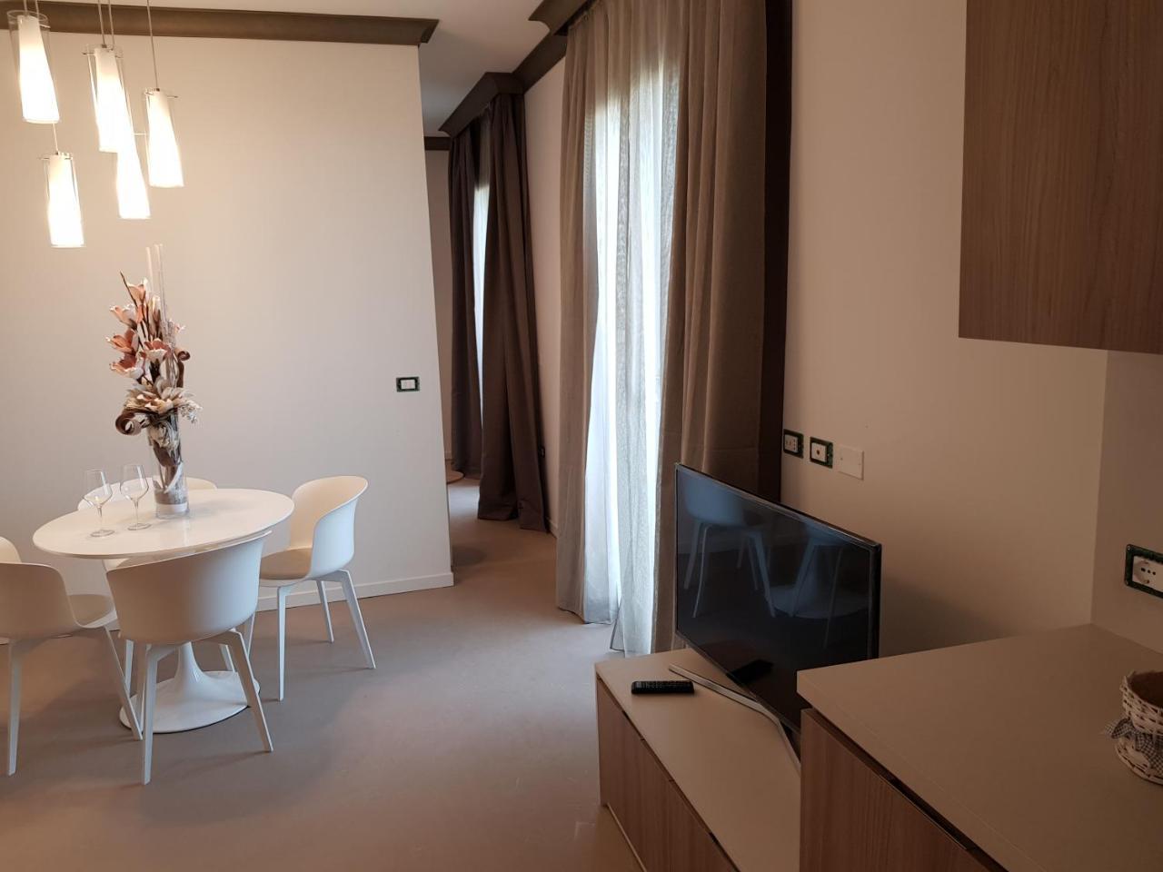 Venus Suites Cervia Eksteriør billede
